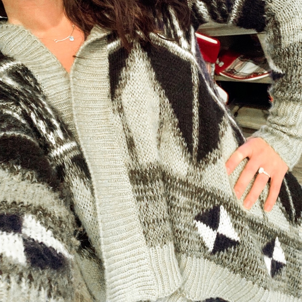 Sweater - Picture 5 of 5